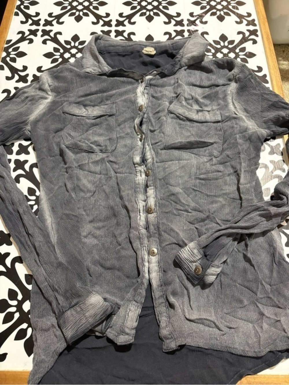 gimmicks by BKE Distressed Gray Button-Front Casual Shirt